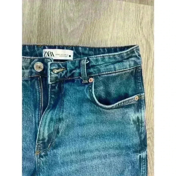 Zara Denim Blue Jeans, Raw Hem, size 2 - Picture 7 of 7